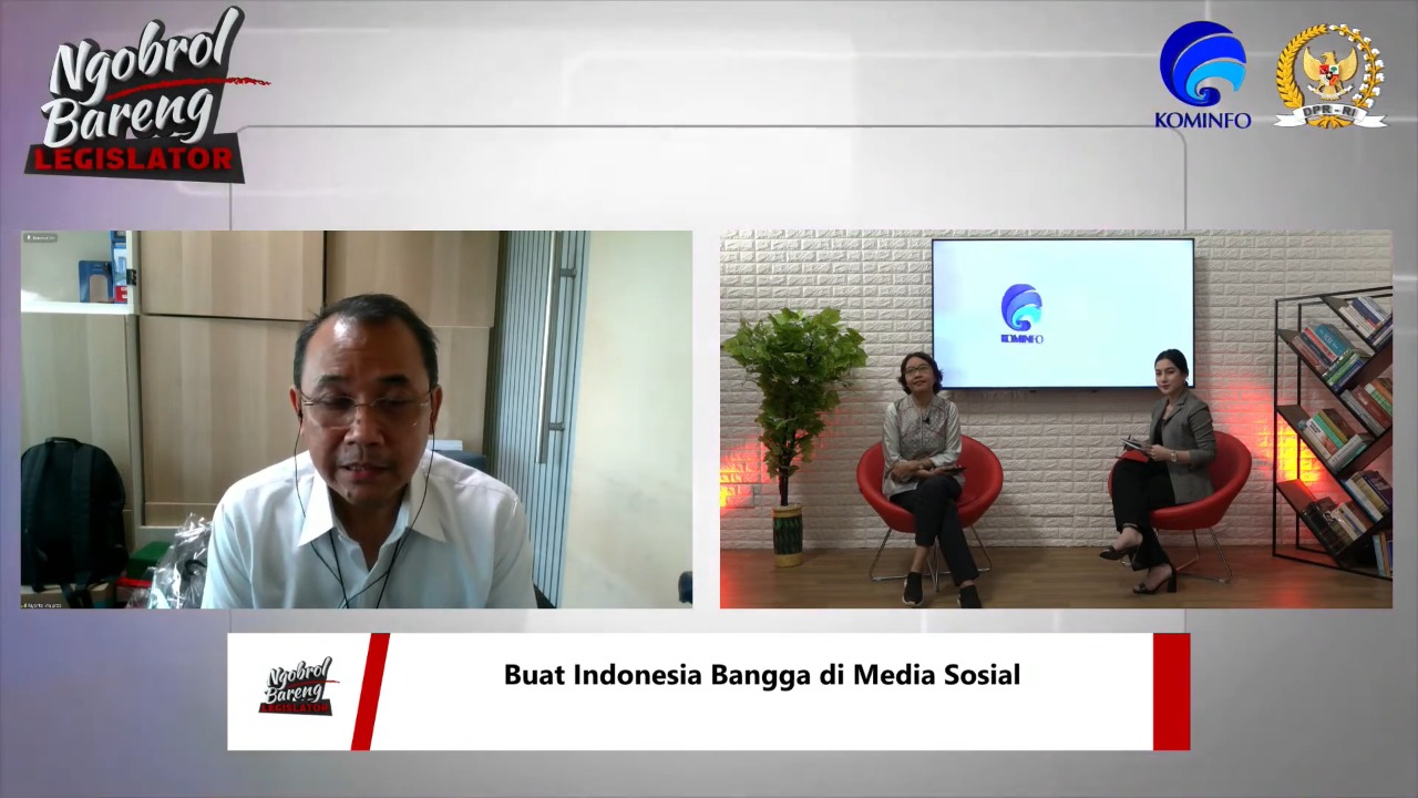 Dengan Literasi Digital Mumpuni, Masyarakat  Bisa Membuat Indonesia Bangga