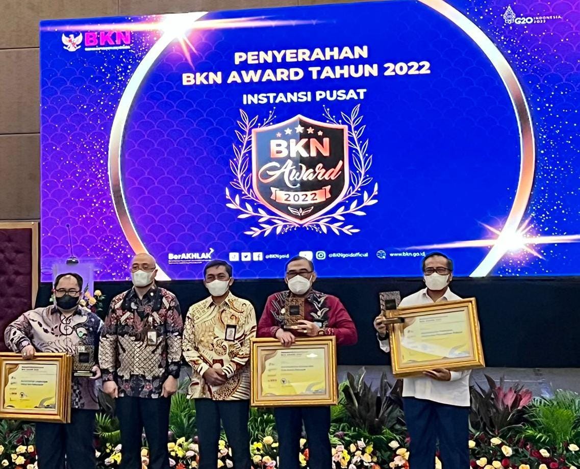 Selalu Benahi Manajemen ASN, Kemenkumham Raih 2 BKN Award Selalu Benahi Manajemen ASN, Kemenkumham Raih 2 BKN Award