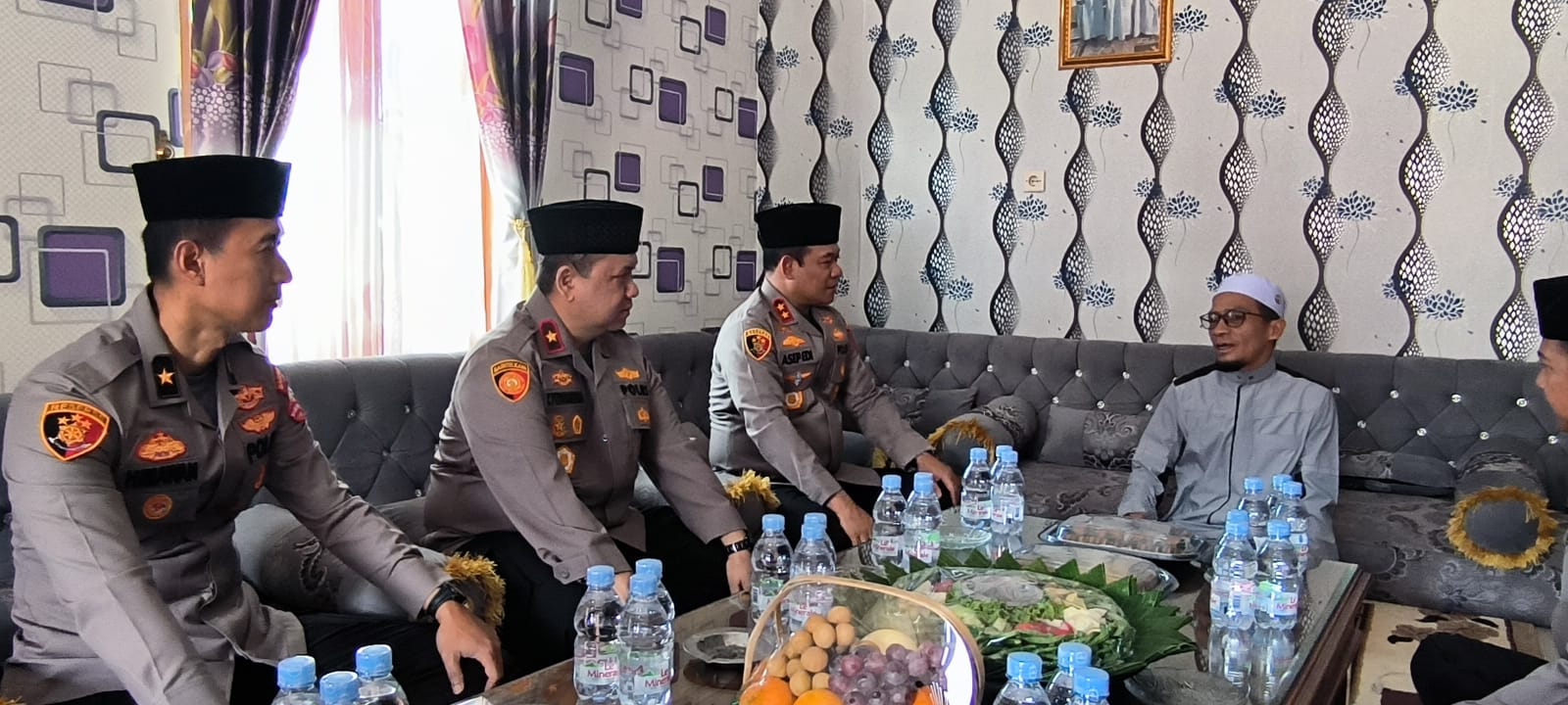 Ketua Ponpes Daarul Falah Ciamis Dukung Polri Wujudkan Pemilu Damai