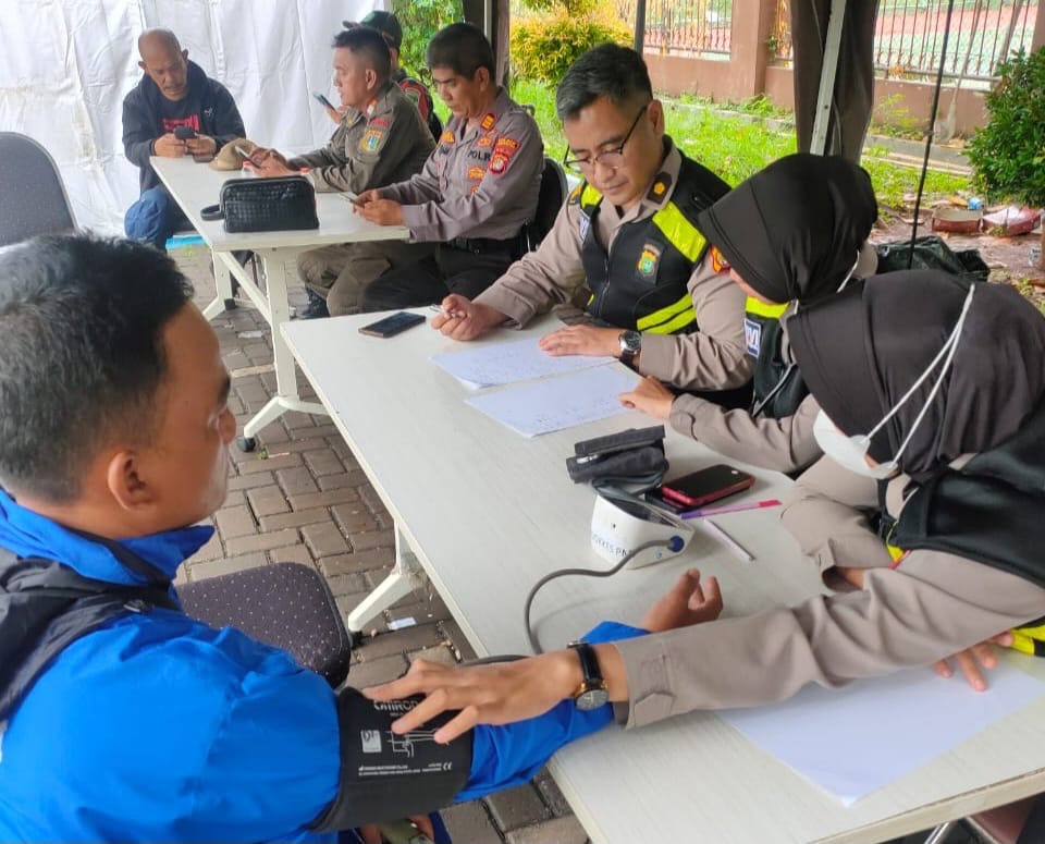 Dukung Kelancaran Pemilu 2024, Polda Metro Jaya Beri Layanan Kesehatan Untuk Petugas PPK, KPPS Dan Pengamanan TPS