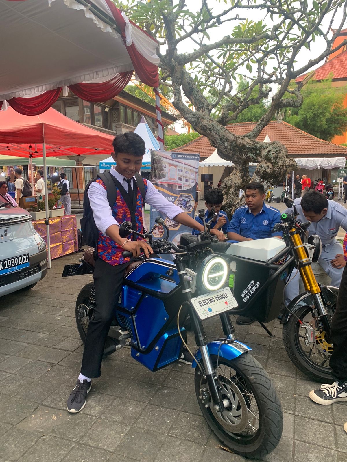 SMK Fest Bali 2024: Merdeka Berkarya Vokasi Berjaya, Pamerkan Motor Listrik Inovatif