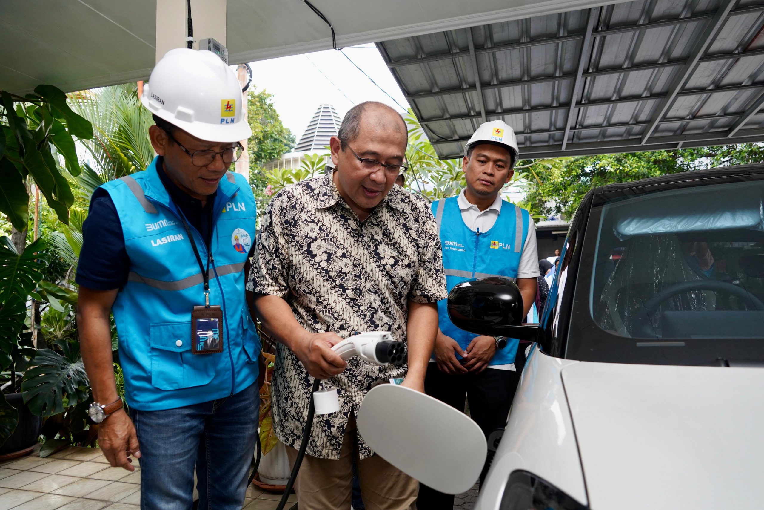 PLN UID Jakarta Raya Nyalakan Listrik secara Serentak untuk 300 ‘Home Charging’