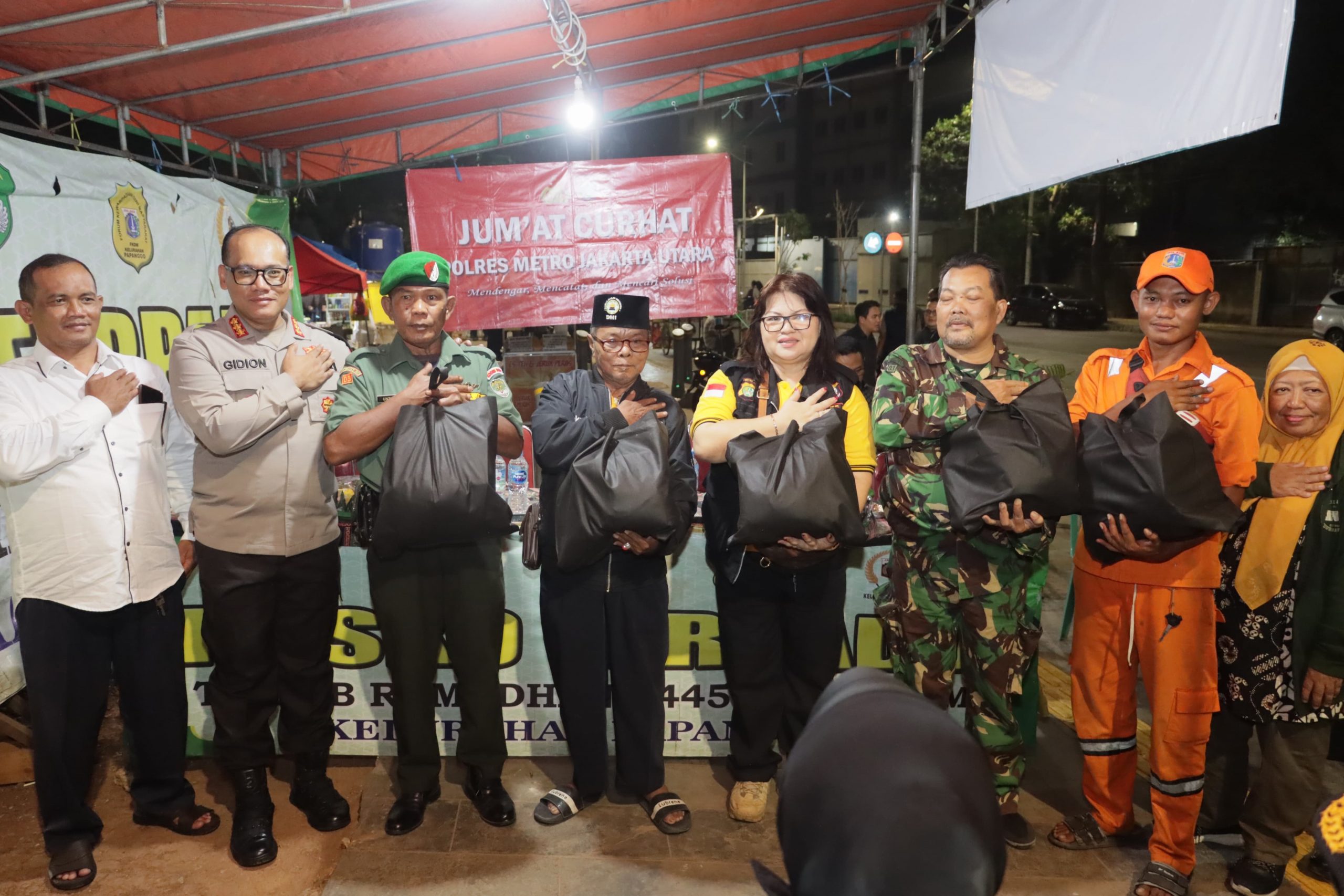 Jumat Curhat di Tanjung Priok Kapolres Ingatkan Jaga Rumsong