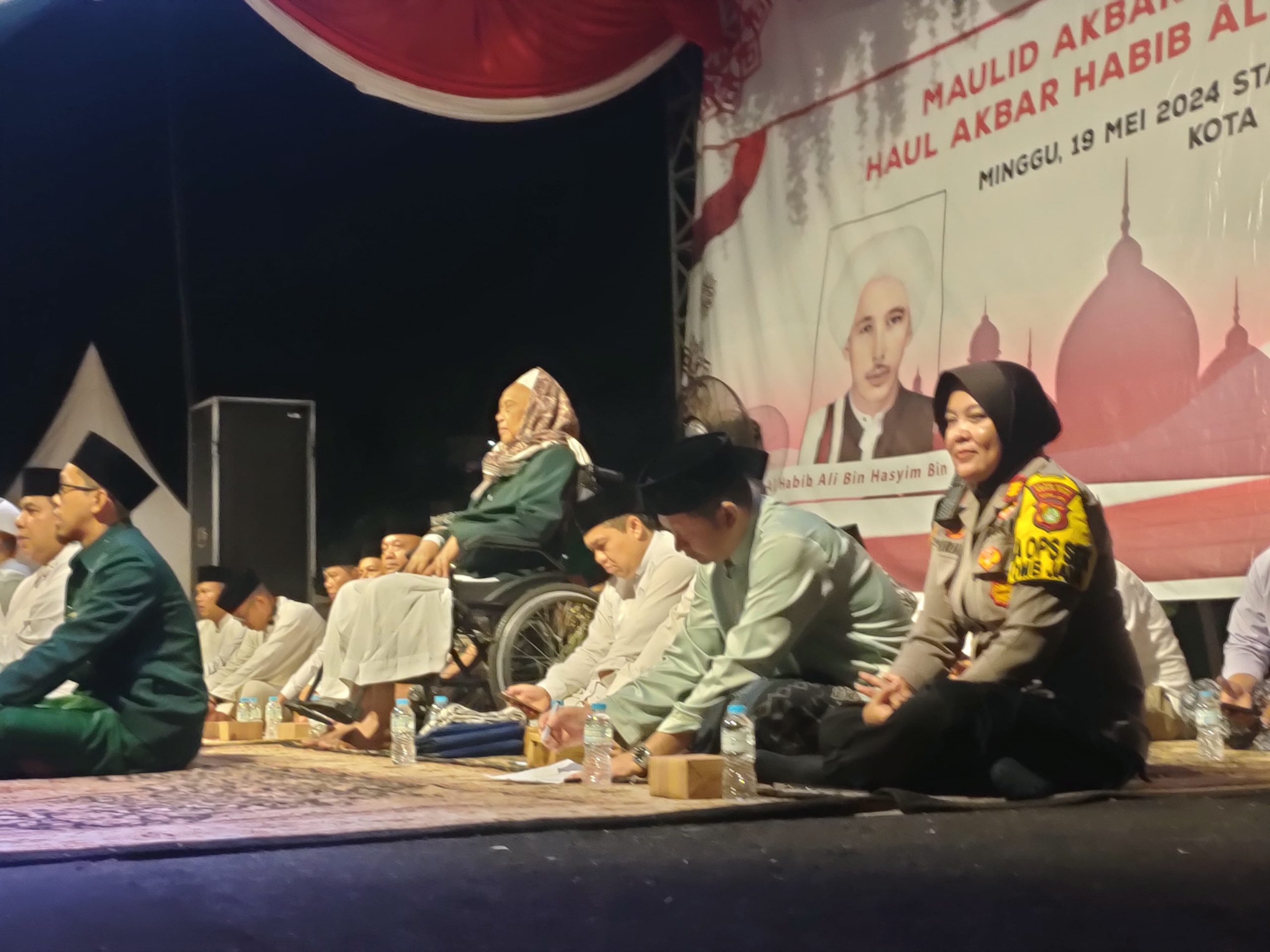 Kapolsek Bantar Gebang Memastikan Keamanan Peringatan Maulid Akbar dan Haul Habib Ali di Bekasi