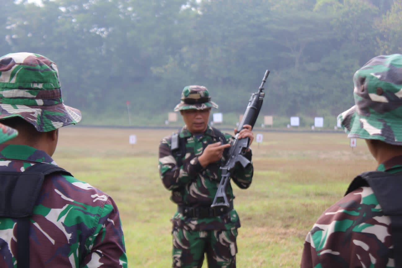 Pelihara Kemampuan, Prajurit Korem 072/Pmk Latihan Menembak Senjata Ringan