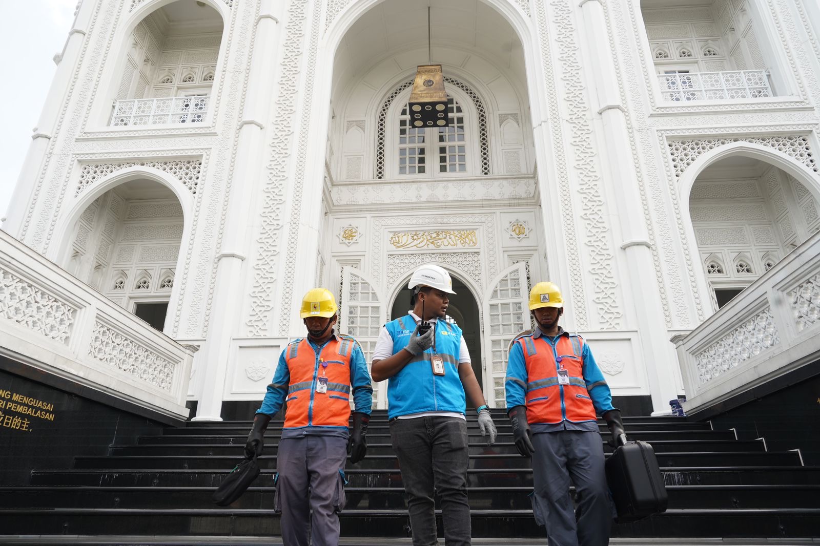 2.148 Personil PLN Distribusi Jakarta Siaga Amankan Perayaan Idul Adha