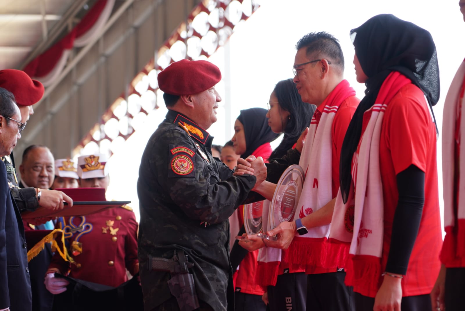 Komitmen Majukan Olah Raga Nasional, Budi Gunawan Apresiasi Atlet PORBIN Berprestasi