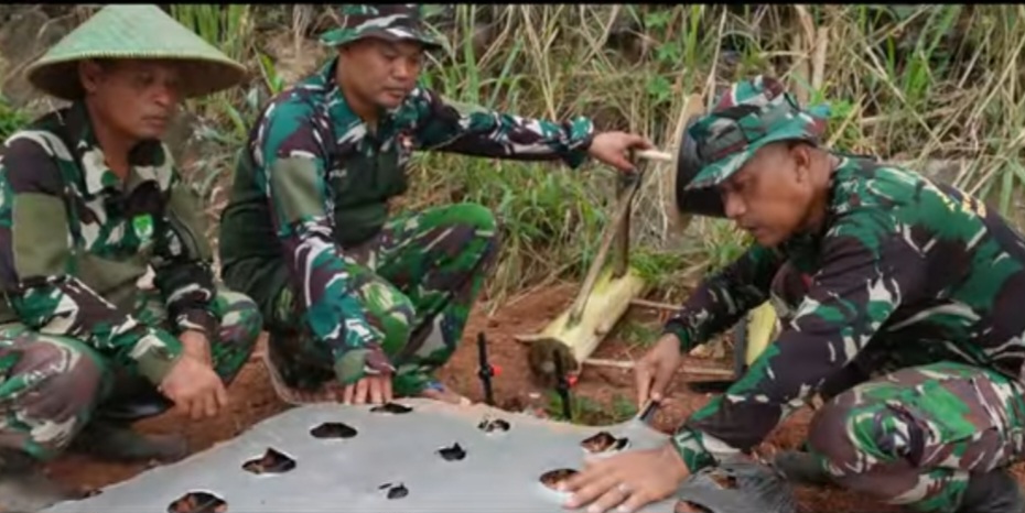 Melalui Teknologi Irigasi Tetes, Kodim 0508/Depok Ubah Lahan Tidur Menjadi Subur