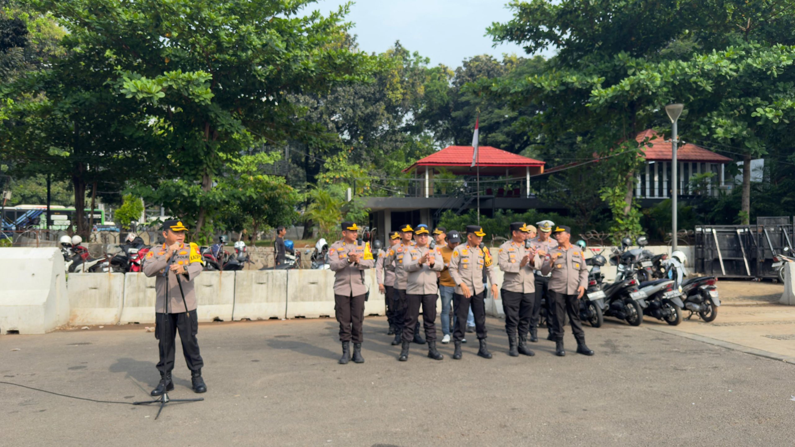 Polisi Kerahkan 1.270 Personel Amankan Aksi Buruh di Patung Kuda