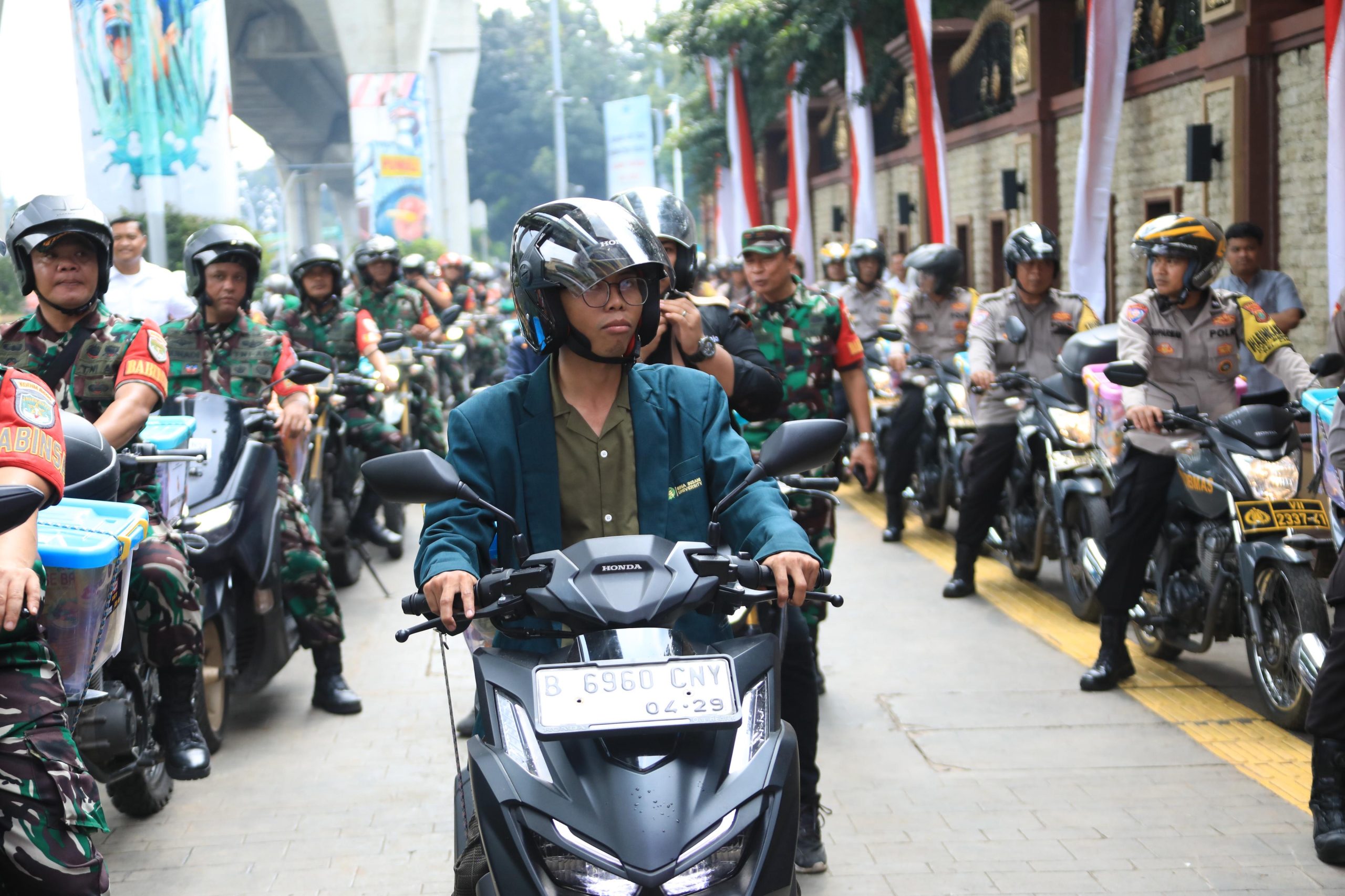 BEM PTNU dan Polri Gelar Bansos di Beberapa Wilayah