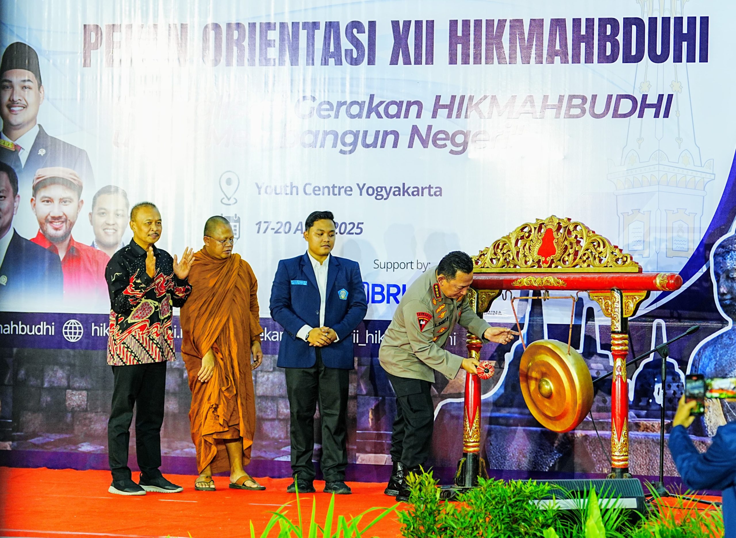 Kapolri Hadiri Pembukaan Pekan Orientasi Hikmahbudhi ke-12 di Yogyakarta Kapolri Hadiri Pembukaan Pekan Orientasi Hikmahbudhi ke-12 di Yogyakarta