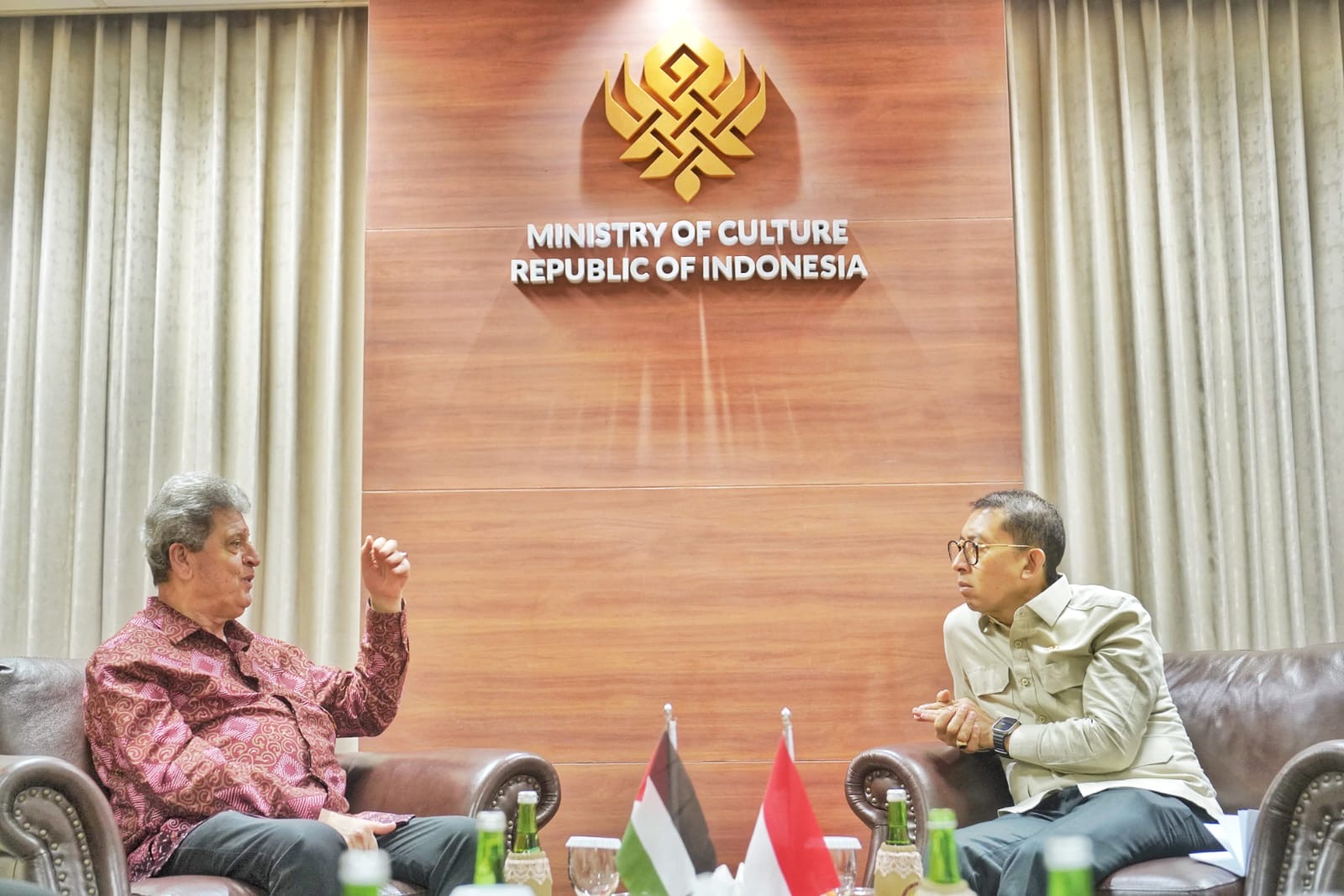 Menteri Kebudayaan Fadli Zon Dorong Kerja Sama Budaya sebagai Bentuk Solidaritas Indonesia untuk Palestina Menteri Kebudayaan Fadli Zon Dorong Kerja Sama Budaya sebagai Bentuk Solidaritas Indonesia untuk Palestina