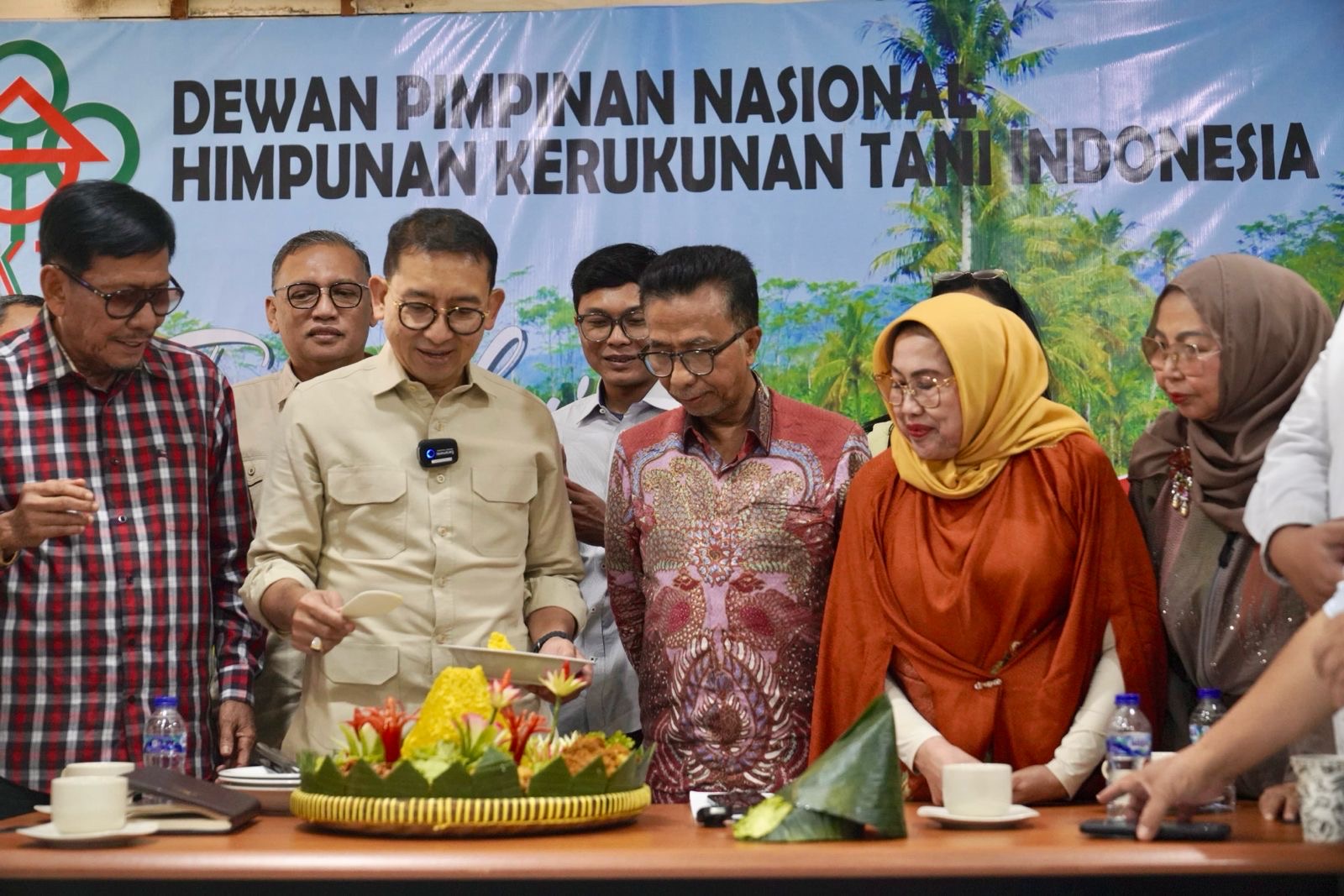 Utang Petani Dihapus, Ketum DPN HKTI Sebut Prabowo Patahkan Masalah 25 Tahun Utang Petani Dihapus, Ketum DPN HKTI Sebut Prabowo Patahkan Masalah 25 Tahun