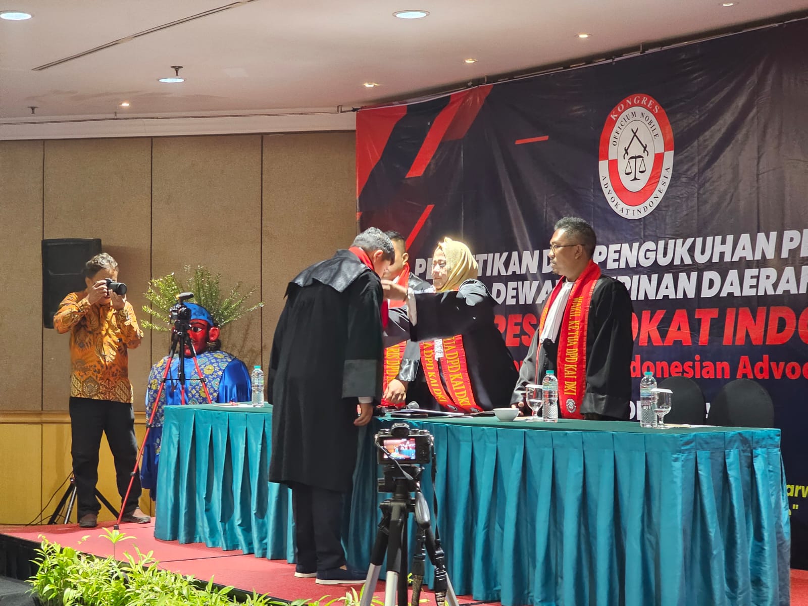 Ketua DPD KAI Tuti Susilawati Lantik Empat Pengurus DPC Ketua DPD KAI Tuti Susilawati Lantik Empat Pengurus DPC