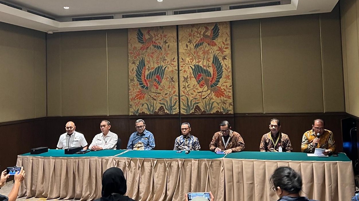 Pemerintah Pusat dan Daerah Siap Kawal Transparansi dan Akses Pendidikan Pemerintah Pusat dan Daerah Siap Kawal Transparansi dan Akses Pendidikan