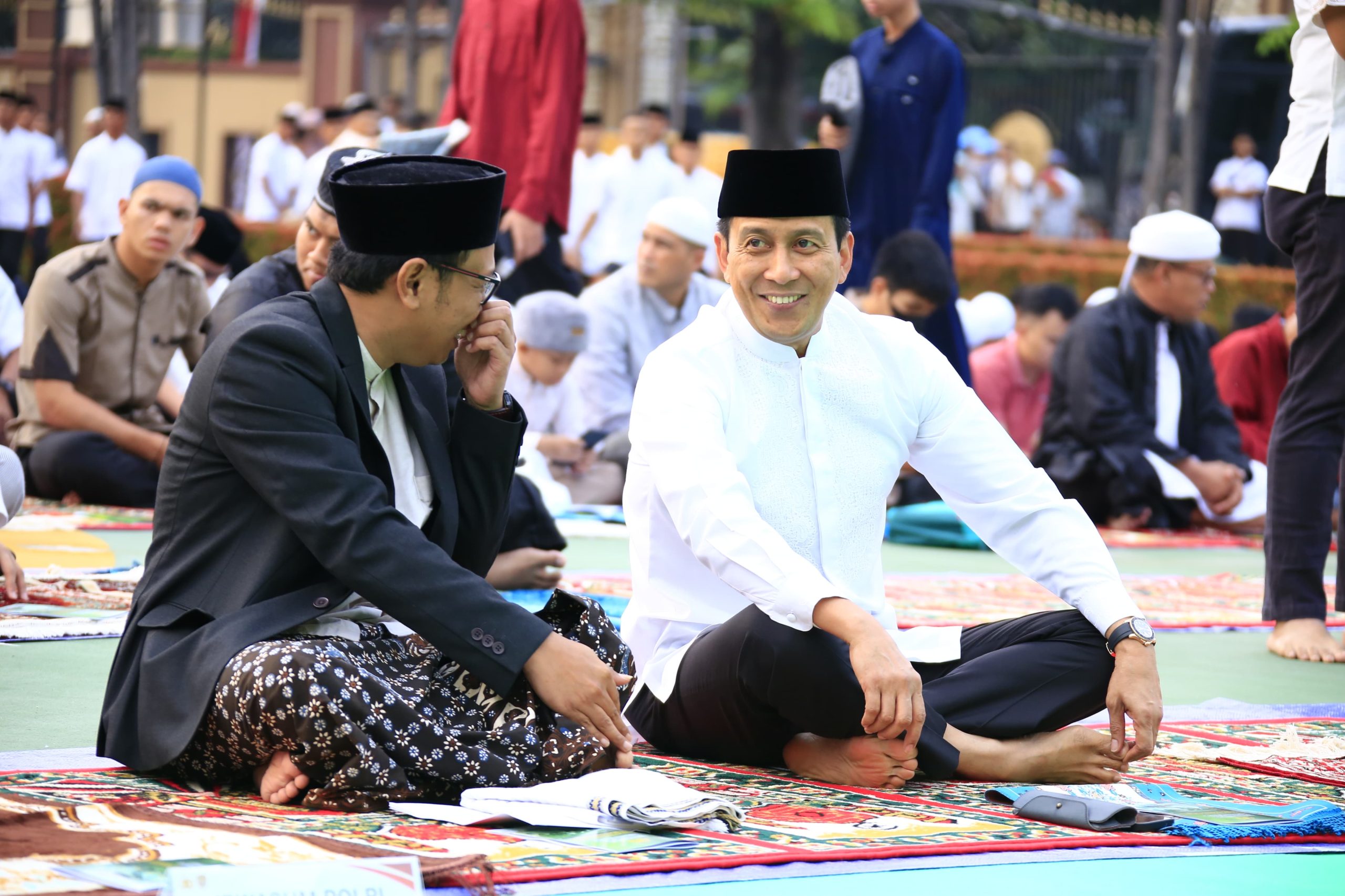 Gelar Salat Idul Adha, Jajaran Polri Tingkatkan Kepedulian Demi Persatuan Gelar Salat Idul Adha, Jajaran Polri Tingkatkan Kepedulian Demi Persatuan