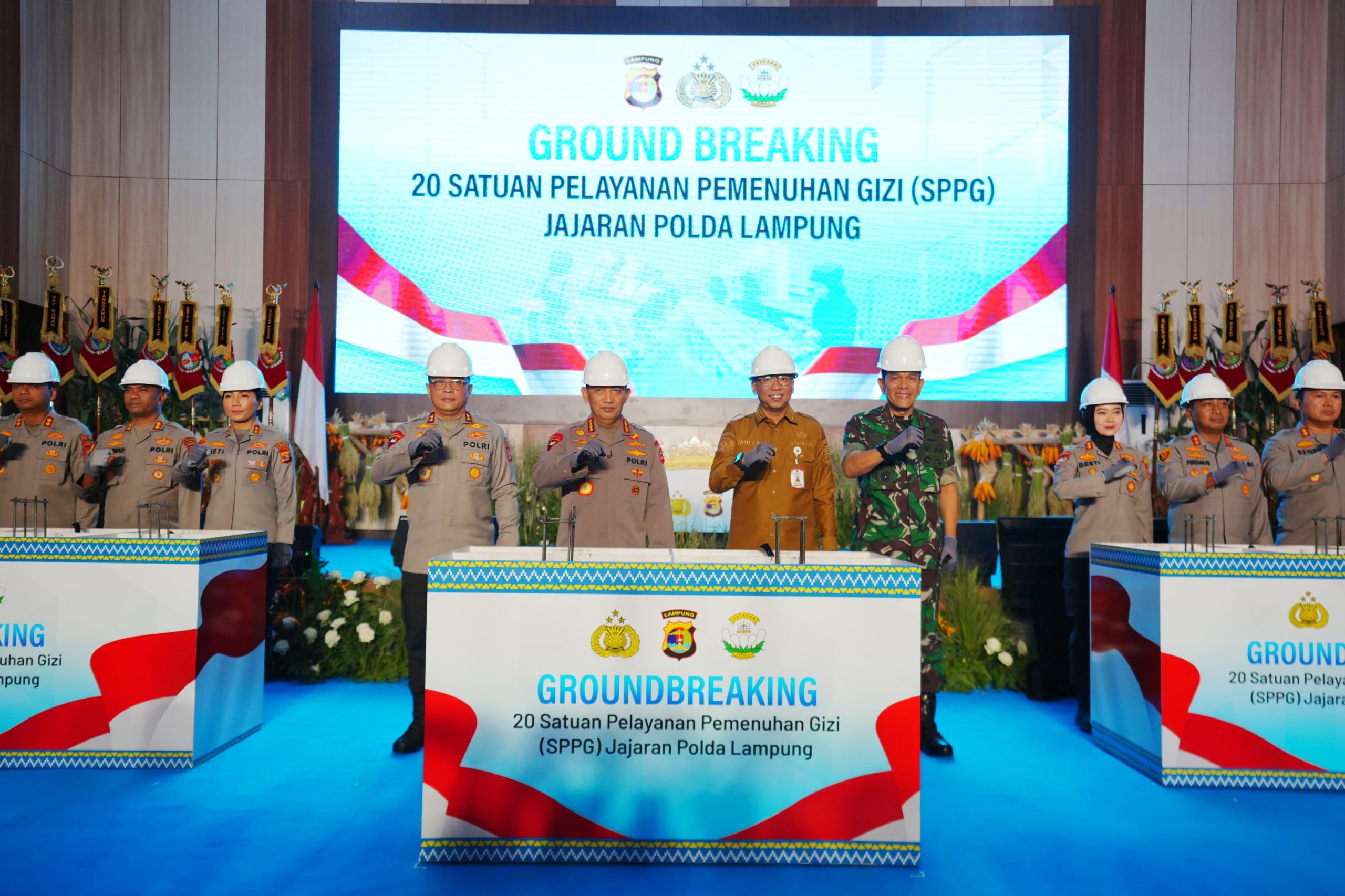 Kapolri Targetkan Bangun 409 SPPG se-Indonesia Akhir Tahun Ini Kapolri Targetkan Bangun 409 SPPG se-Indonesia Akhir Tahun Ini