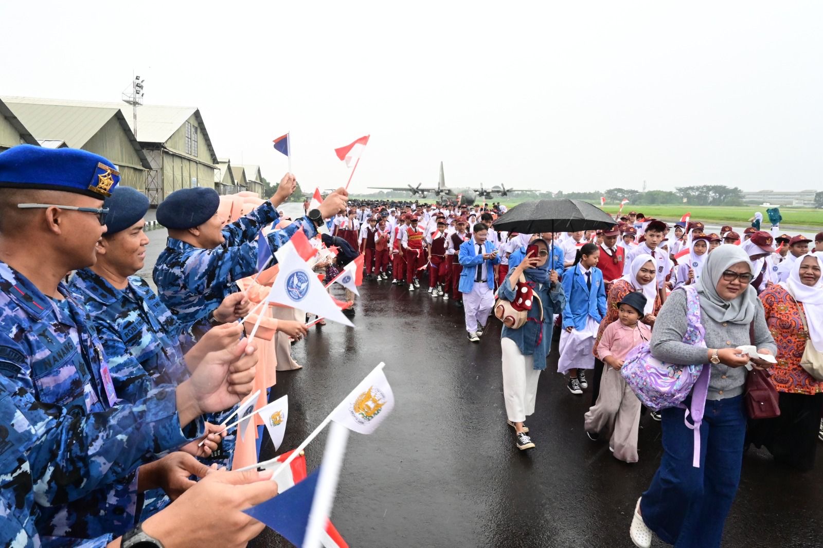 Danlanud Tekankan Pentingnya Masa Pengenalan Lingkungan Sekolah Sebagai Awal Pembentukan Karakter Siswa Danlanud Tekankan Pentingnya Masa Pengenalan Lingkungan Sekolah Sebagai Awal Pembentukan Karakter Siswa