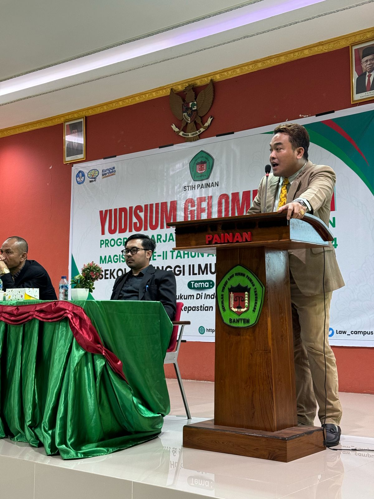 Pemberian Abolisi dan Amnesti Pemberian Abolisi dan Amnesti