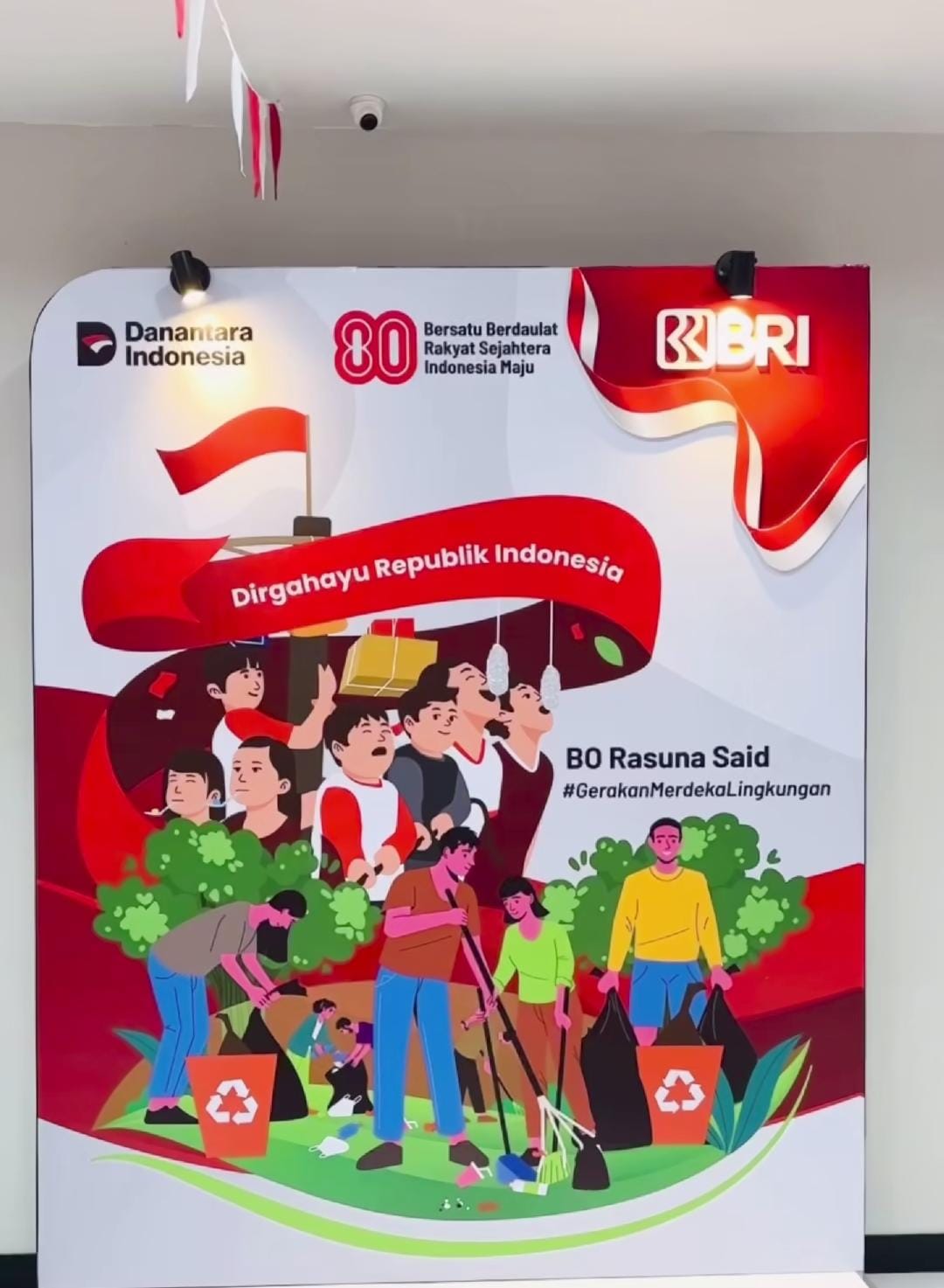 Gerakan Merdeka Lingkungan, jadi Tema BRI KC Rasuna Said Untuk Ajak Nasabah Kurangi Sampah Plastik Gerakan Merdeka Lingkungan, jadi Tema BRI KC Rasuna Said Untuk Ajak Nasabah Kurangi Sampah Plastik