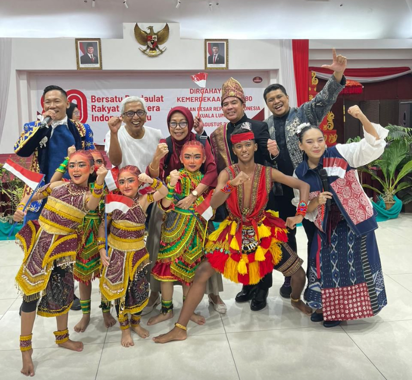 Team Real Art Indonesia Dapat Kehormatan Diundang Tampil di HUT RI Ke 80 Di KBRI Malaysia Team Real Art Indonesia Dapat Kehormatan Diundang Tampil di HUT RI Ke 80 Di KBRI Malaysia