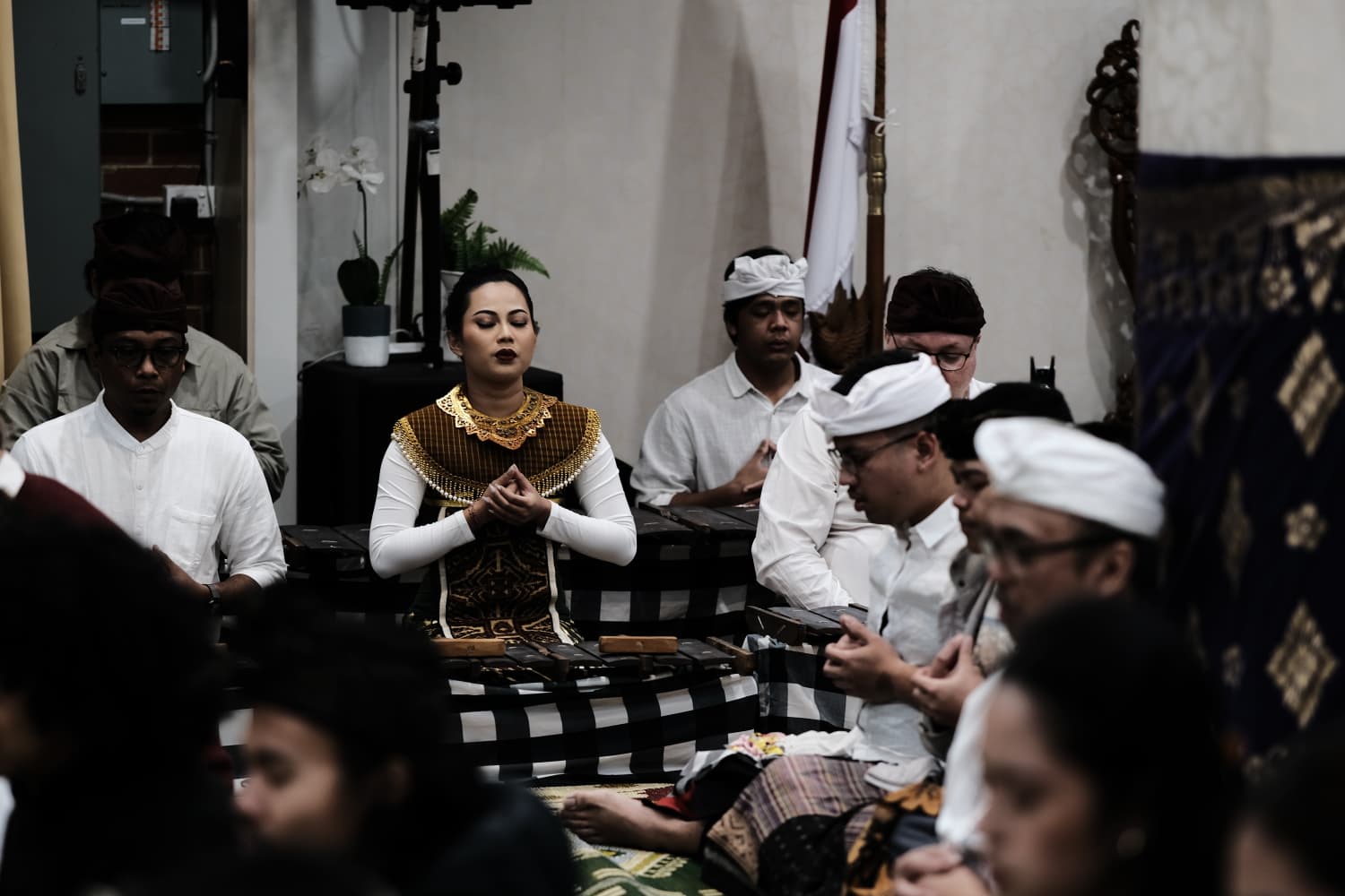 Warga Bali di Melbourne Rayakan Saraswati Smarana dengan Doa dan Alunan Musik Tradisional
