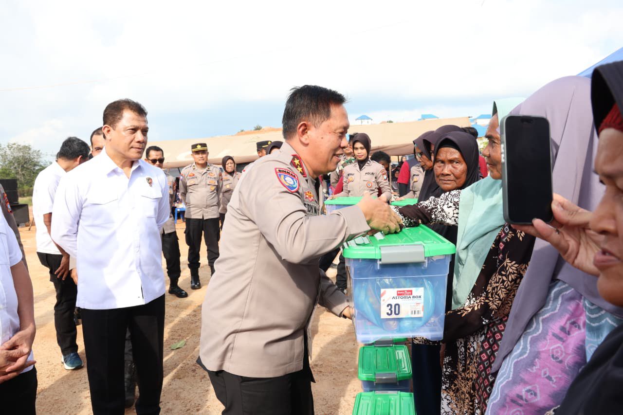 Peringati 35 Tahun IKDB Akpol 1990, Korps Binmas Baharkam Polri Gelar Bakti Sosial di Batam