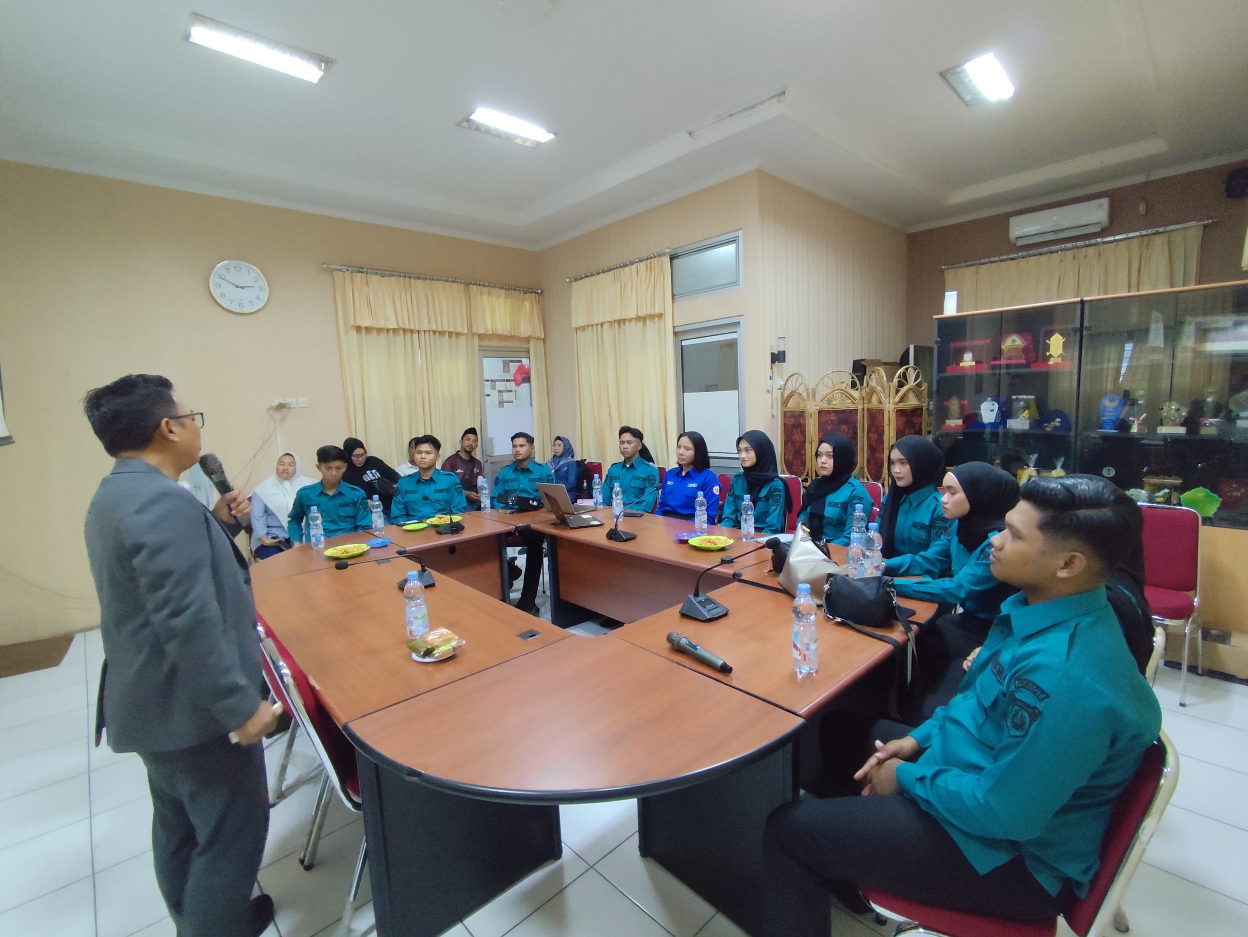Melatih Percaya Diri, Duta Pancasila Paskibraka Samarinda Dibekali Ilmu Public Speaking