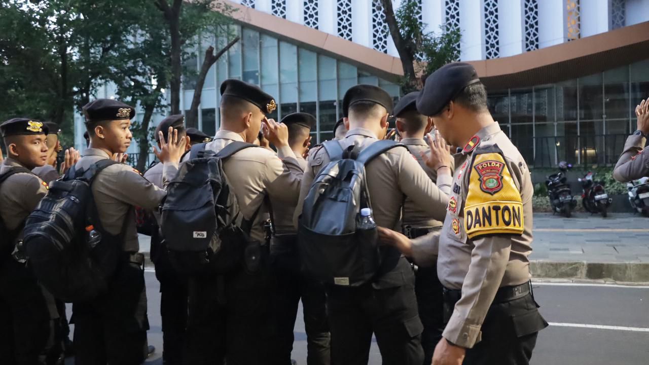 1.587 Personel Dikerahkan Amankan HUT ke-80 TNI di Monas, Polisi Imbau Warga Tertib dan Waspada 1.587 Personel Dikerahkan Amankan HUT ke-80 TNI di Monas, Polisi Imbau Warga Tertib dan Waspada