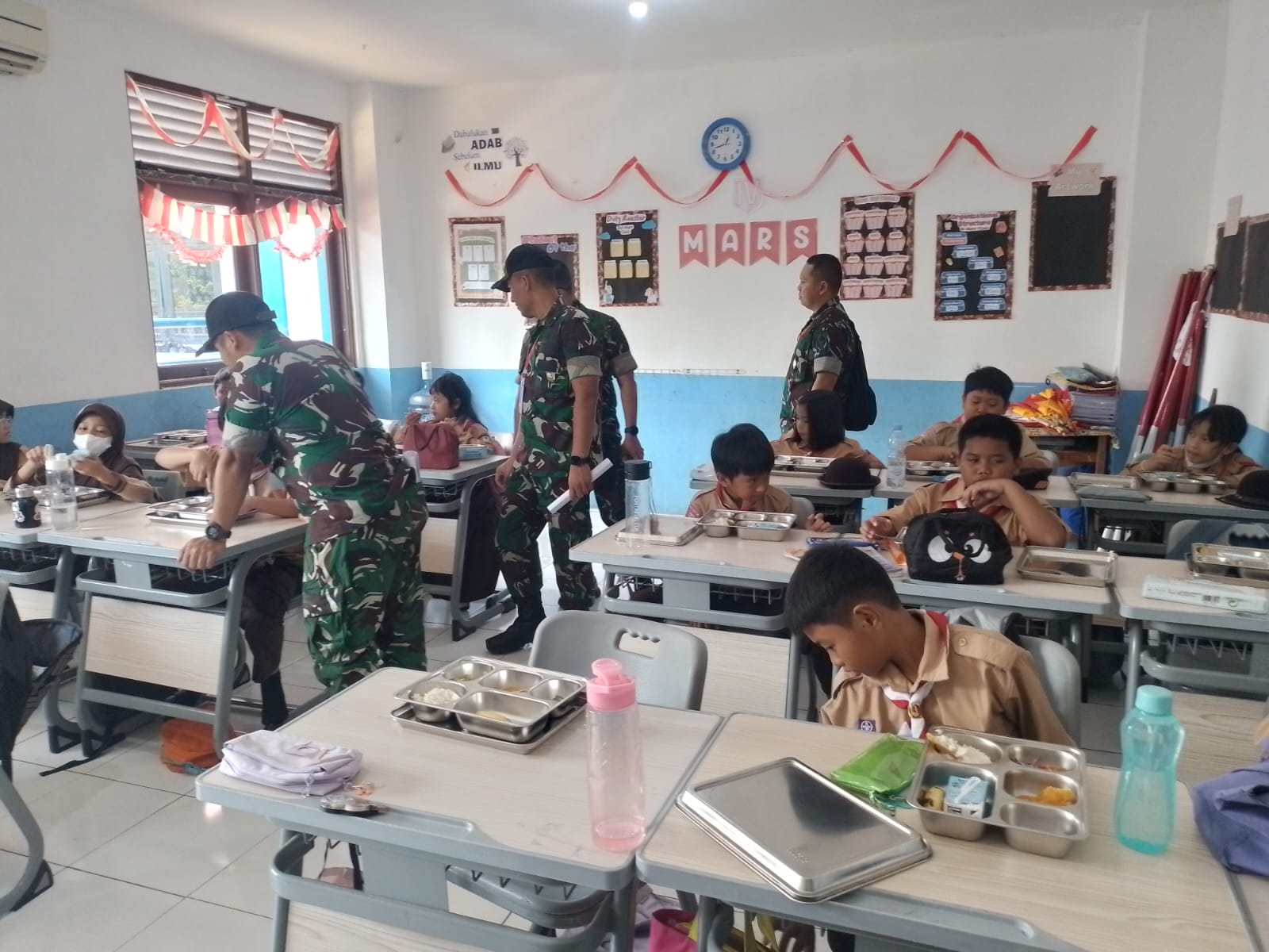 Pasis Seskoad KKL Kunjungi SPPG Limo Depok, Serta Dalami Fungsi Teritorial dan Pertahanan di Wilayah Koramil 07/Limo