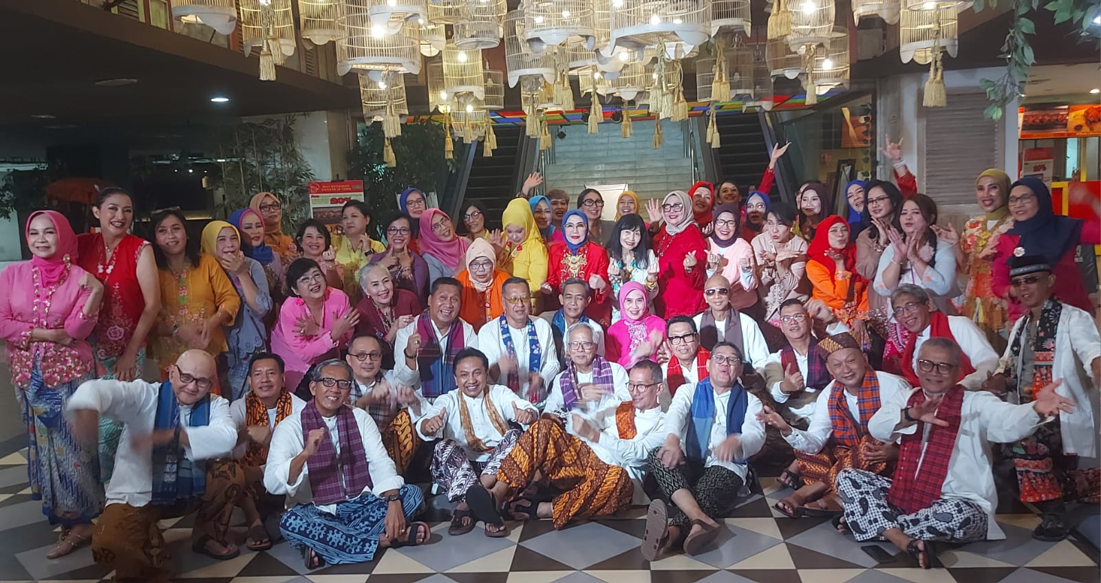 SWARA JAKARTA 80’S Wadah Bernyanyi dan Bersahabat, Lintas  Sekolah Lulusan SLTA Jakarta 80-an