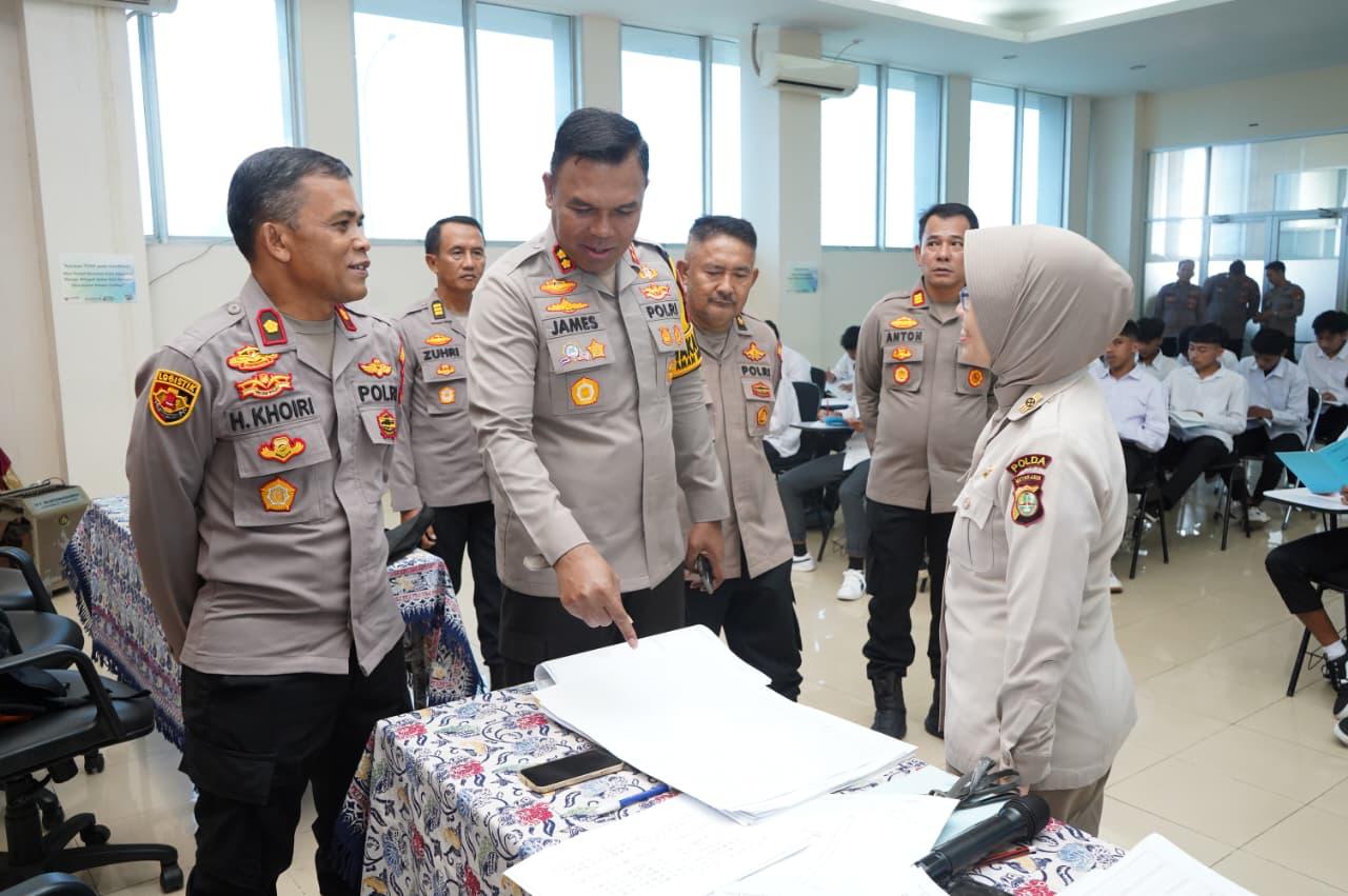 Wakapolres Jakut Tinjau Tes Psikologi Relawan SPPG Polri di Kelapa Gading