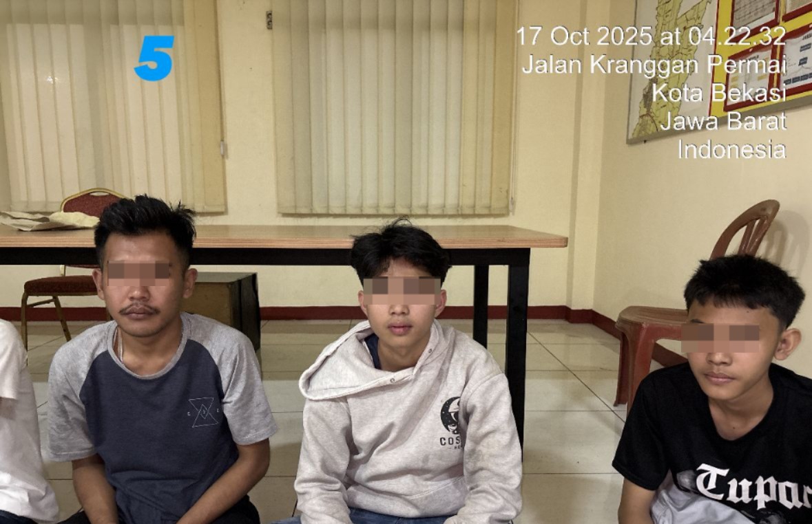 Patroli Perintis Presisi Jaga Jakarta: Bubarkan Balap Liar hingga Gagalkan Tawuran Patroli Perintis Presisi Jaga Jakarta: Bubarkan Balap Liar hingga Gagalkan Tawuran