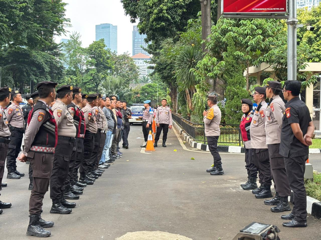 Polda Metro Jaya Kembali Gelar Patroli Gabungan Sore Hari, Fokus Jaga Keamanan Jakarta Polda Metro Jaya Kembali Gelar Patroli Gabungan Sore Hari, Fokus Jaga Keamanan Jakarta