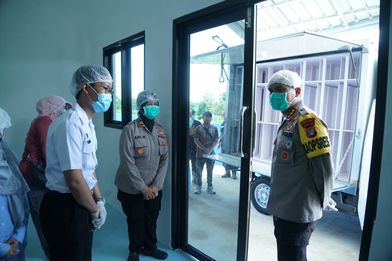 Kapolres Metro Bekasi Cek Kesiapan Operasional Dapur SPPG Cibatu, Pastikan Standar Kesehatan dan Keamanan Pangan Kapolres Metro Bekasi Cek Kesiapan Operasional Dapur SPPG Cibatu, Pastikan Standar Kesehatan dan Keamanan Pangan