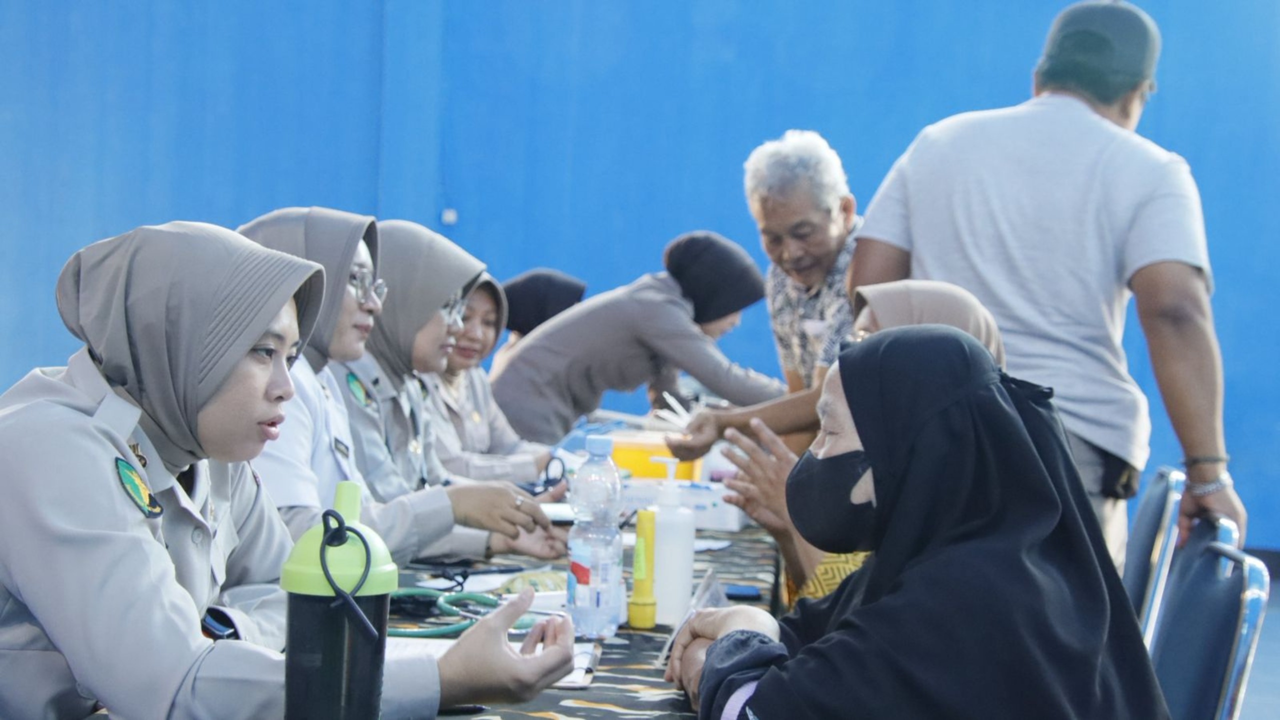 Sambut HUT ke-80 Korps Brimob Polri, Brimob Polda Metro Jaya Gelar Bakti Kesehatan untuk Warga Cipinang Sambut HUT ke-80 Korps Brimob Polri, Brimob Polda Metro Jaya Gelar Bakti Kesehatan untuk Warga Cipinang