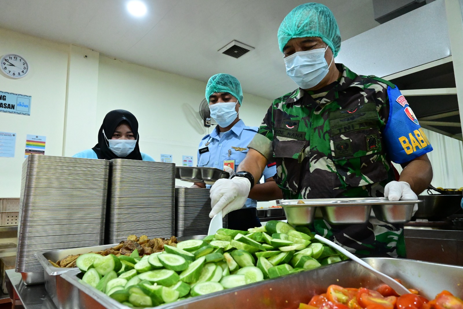 SPPG Lanud Husein Sastranegara Distribusikan Makanan Bergizi Gratis di Bandung, Libatkan Personel