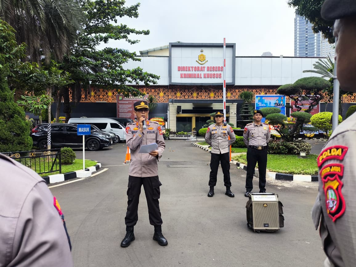 Polda Metro Jaya Gelar Patroli Sore Skala Besar, Wujud Nyata Program Jaga Jakarta Polda Metro Jaya Gelar Patroli Sore Skala Besar, Wujud Nyata Program Jaga Jakarta