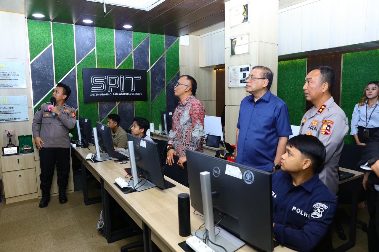 Ketua KIP Apresiasi Struktur Keterbukaan Informasi Polri saat Visitasi Uji Publik Monev KIP 2025