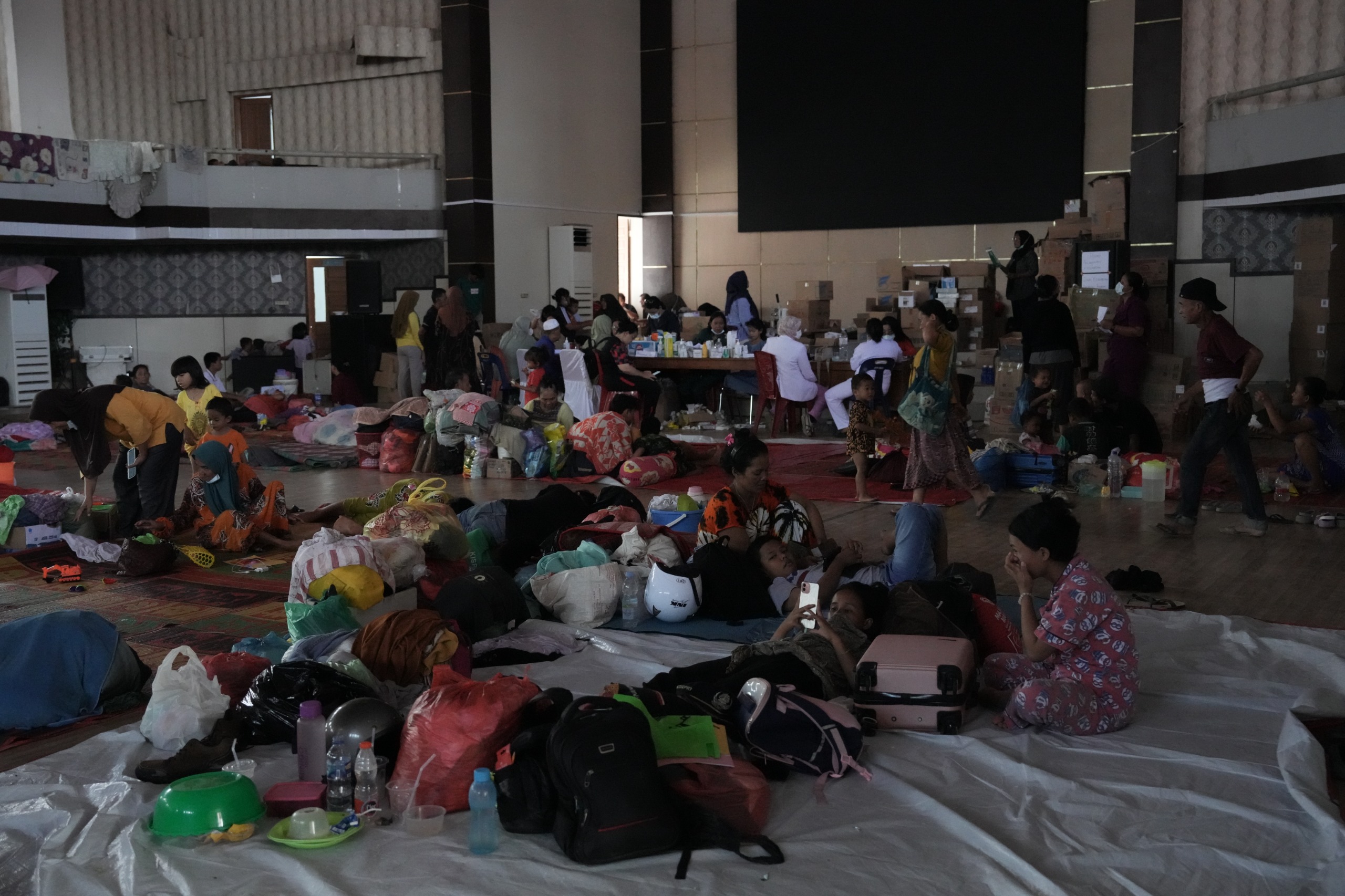 Jaringan Komunikasi Pulih, Warga Terdampak Bencana di Tapanuli Tengah Lancar Bertukar Kabar