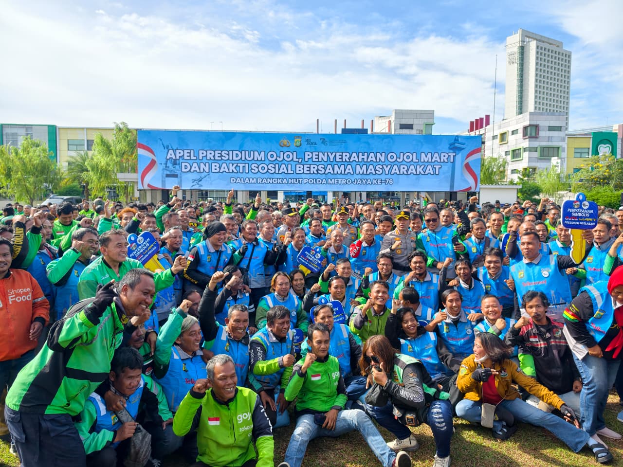 Kapolda Metro Jaya Apresiasi Polres Metro Tangerang Kota Libatkan Ojol dalam Menjaga Kamtibmas Kapolda Metro Jaya Apresiasi Polres Metro Tangerang Kota Libatkan Ojol dalam Menjaga Kamtibmas