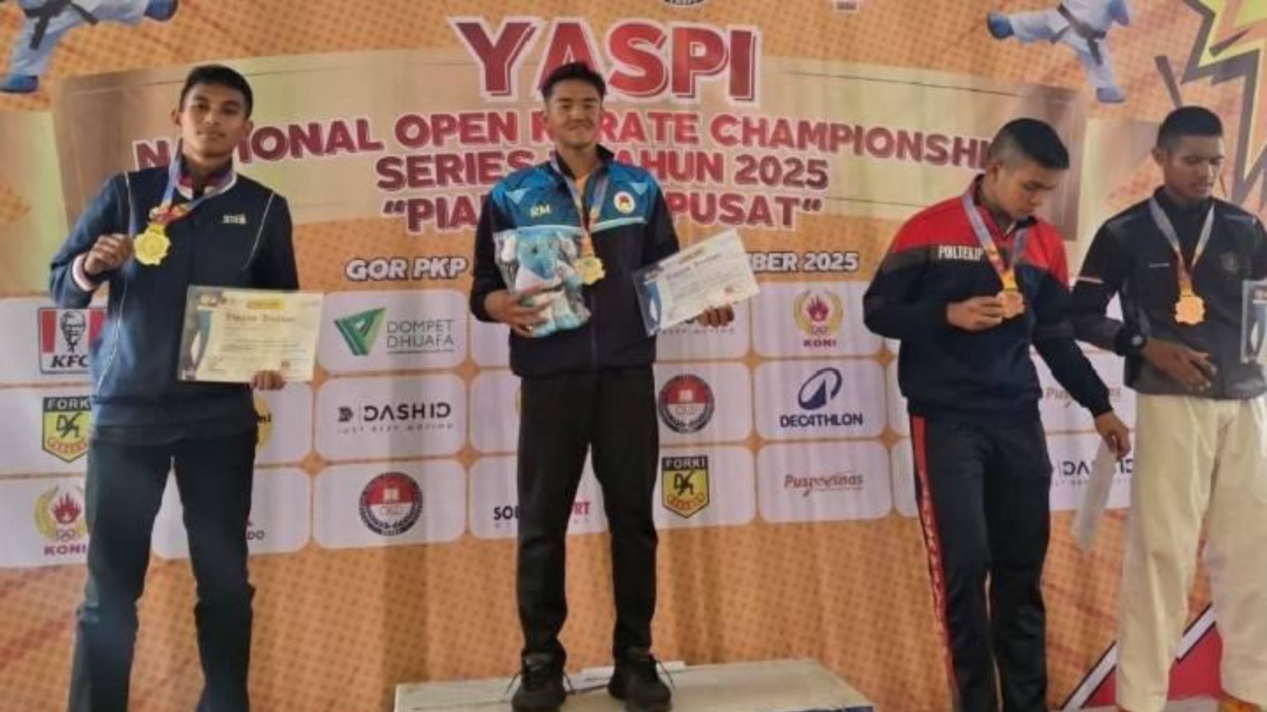 Personel Brimob Polda Metro Jaya Raih Emas dan Perak di Kejuaraan Karate YASPI Series 3 Tahun 2025