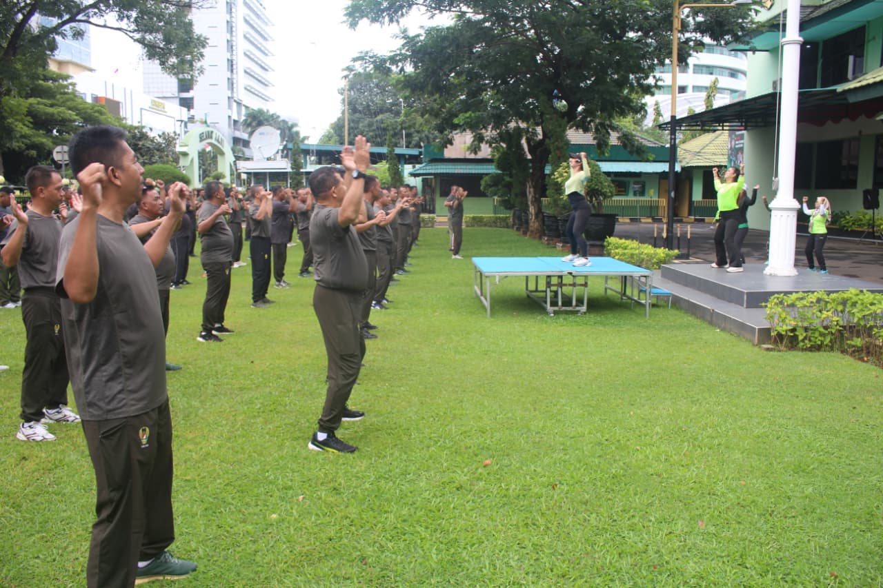 Dandim 0501/JP Berikan Jam Komandan, Tekankan Kepedulian Sosial dan Keteladanan Prajurit Senior