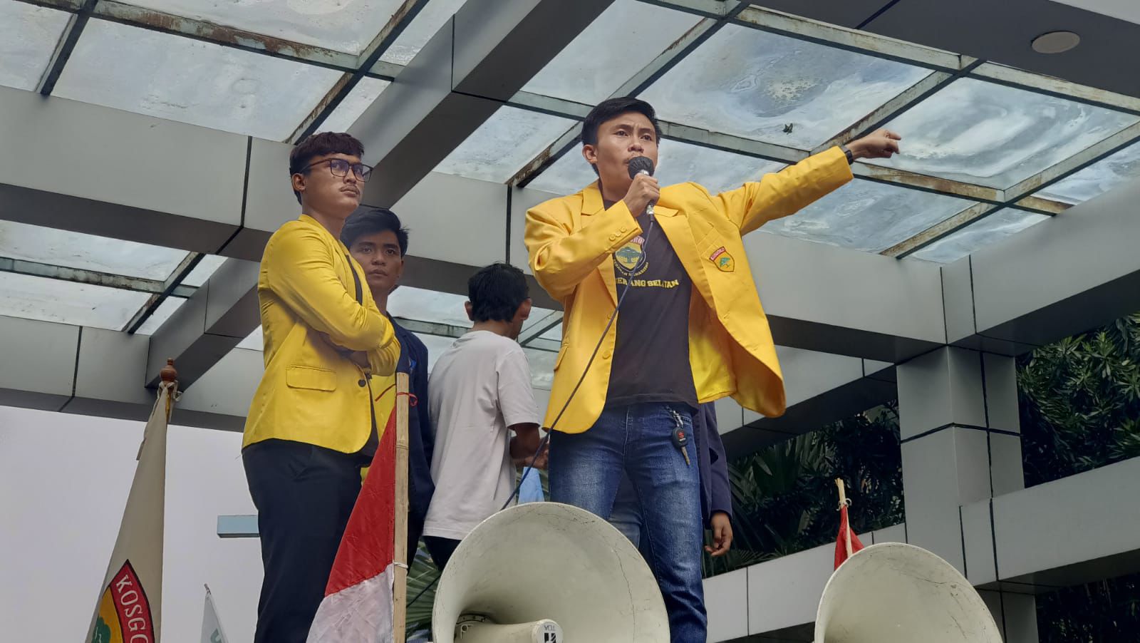 Gema Kosgoro Kecam Keras Teror Penyiraman Air Keras terhadap Aktivis KontraS Gema Kosgoro Kecam Keras Teror Penyiraman Air Keras terhadap Aktivis KontraS