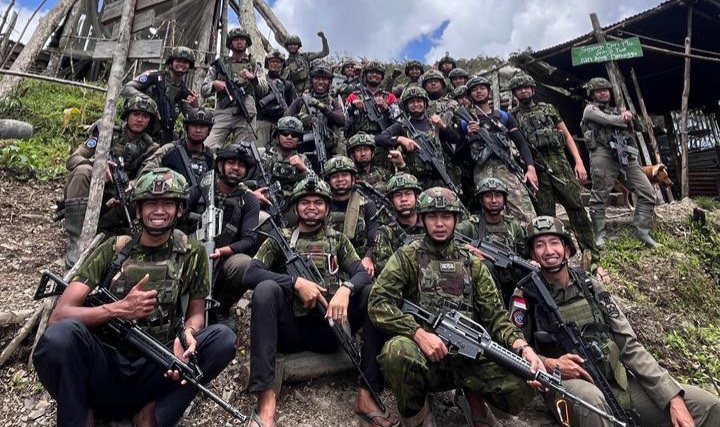 Jaga Aktivitas Warga, Satgas Damai Cartenz Gencarkan Patroli Taktis di Sinak